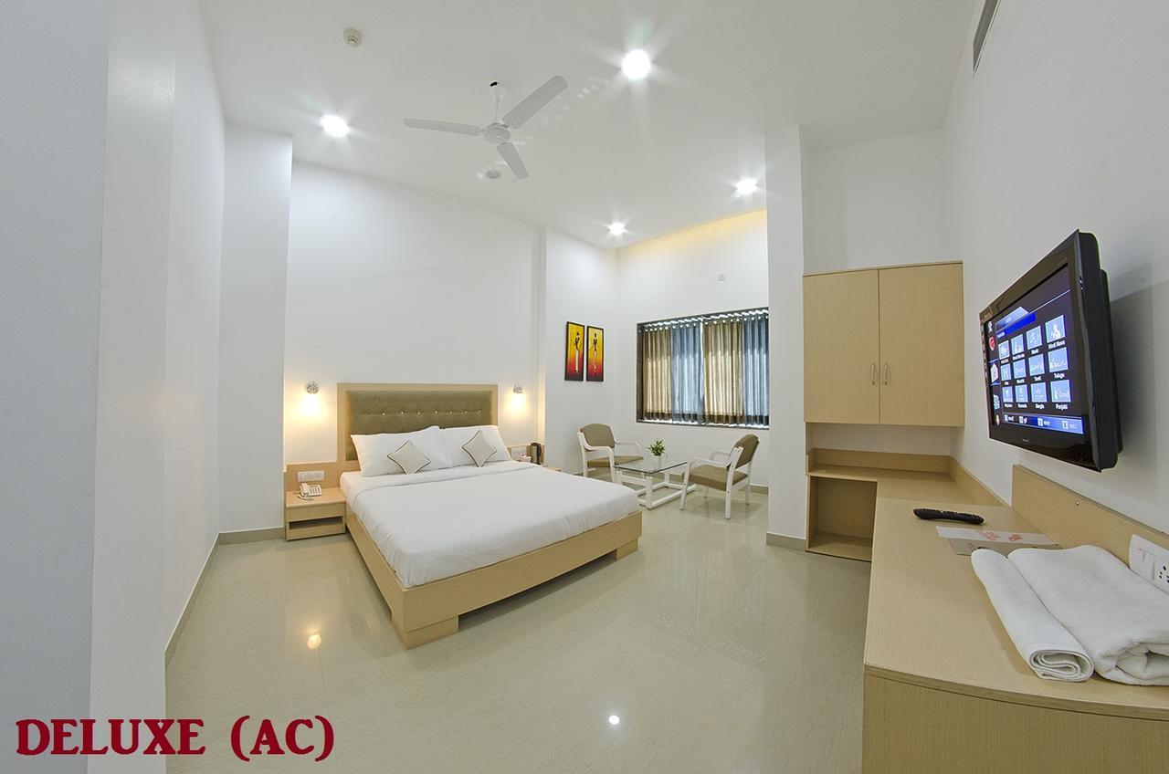Jk Rooms 109 Hotel Mayur Nágpur Kültér fotó