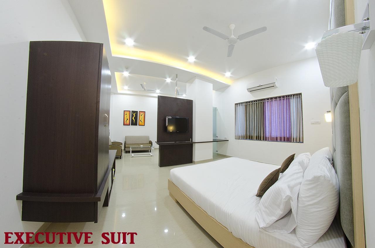 Jk Rooms 109 Hotel Mayur Nágpur Kültér fotó
